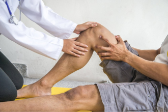 10 Signs You Might Need Knee Replacement Surgery